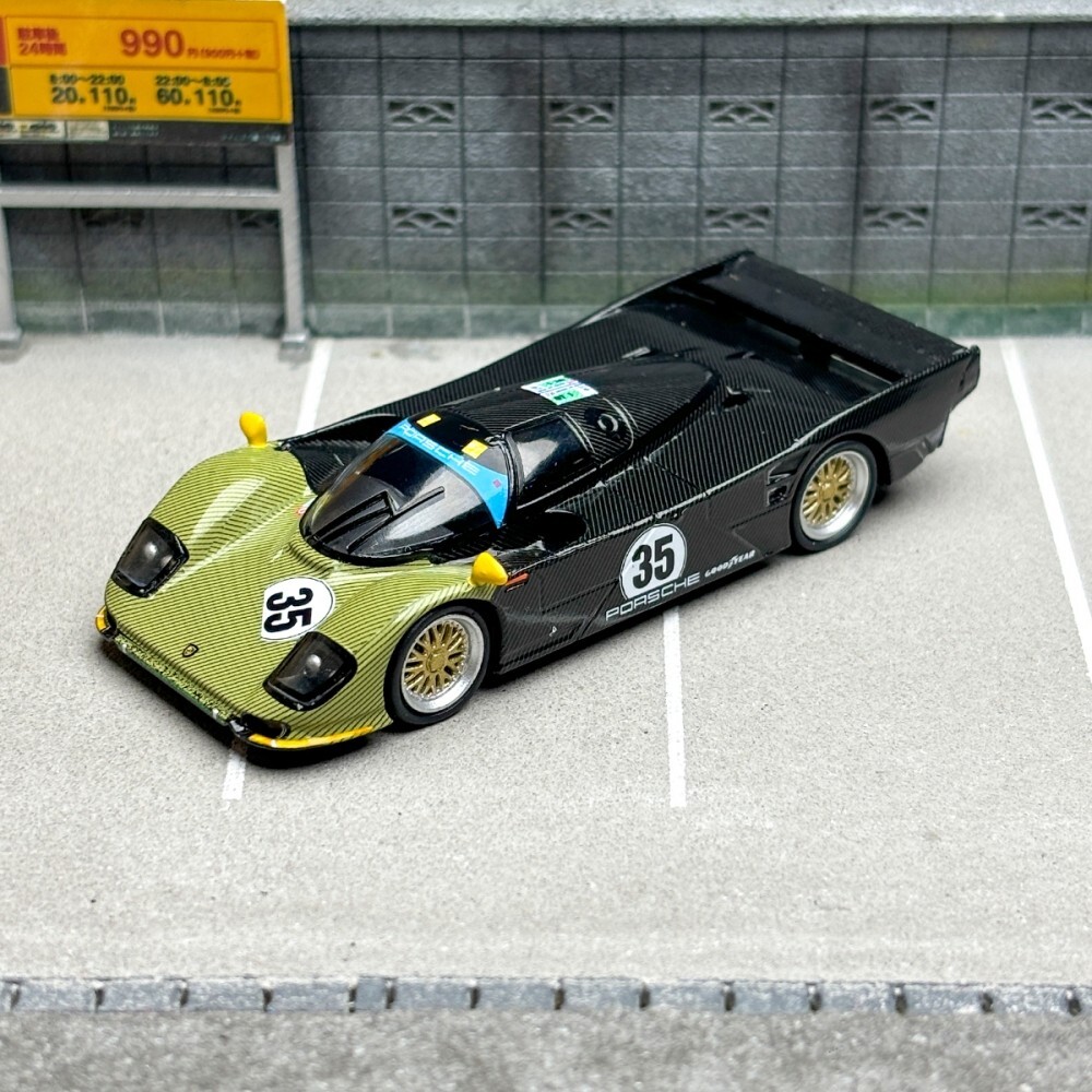 Spark 1: 64 Alloy diecast car model Porsche 962 Le Mans racing car