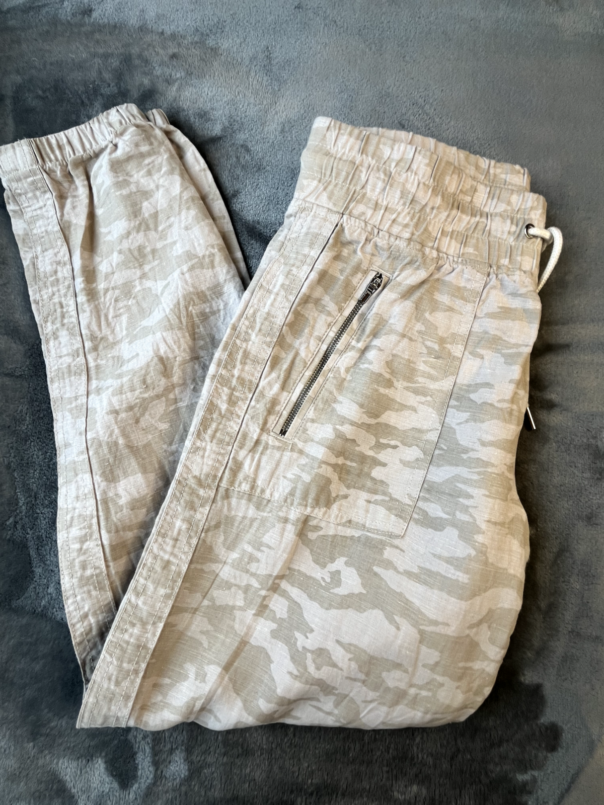 Athleta Women's Size 6 Beige Cabo Tide Camo 100% Linen Pants