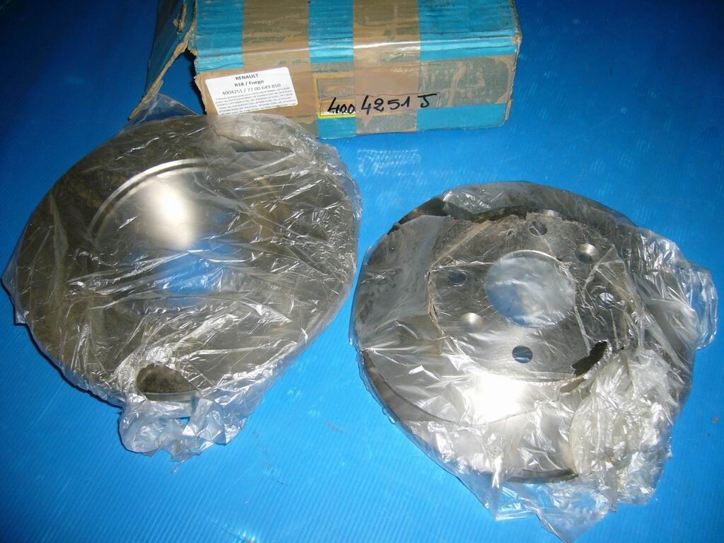 Disques de freins avant Sasic pour stopper les vibrations au freinage sur Renault 18 et Fuego