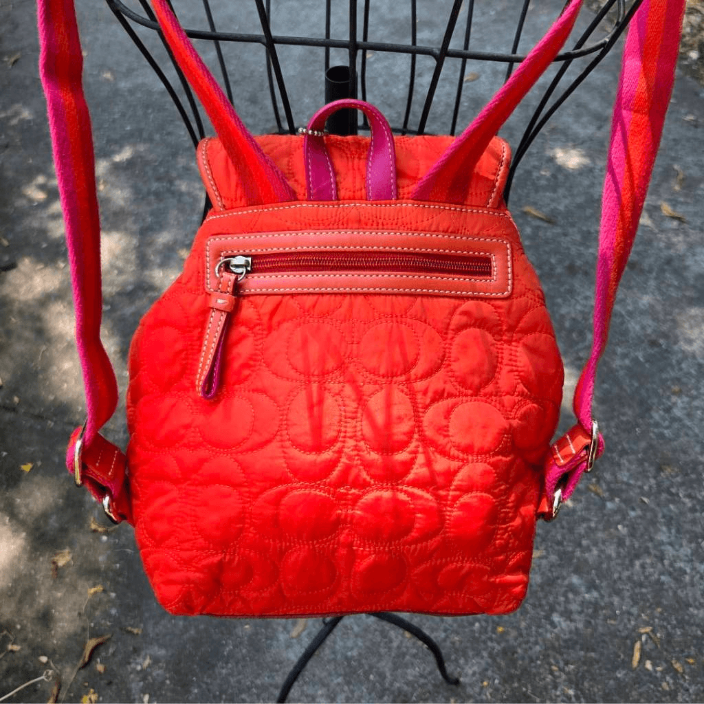 Coach Y2K Signature Quilted Drawstring Coral Mini Vintage  display picture 1