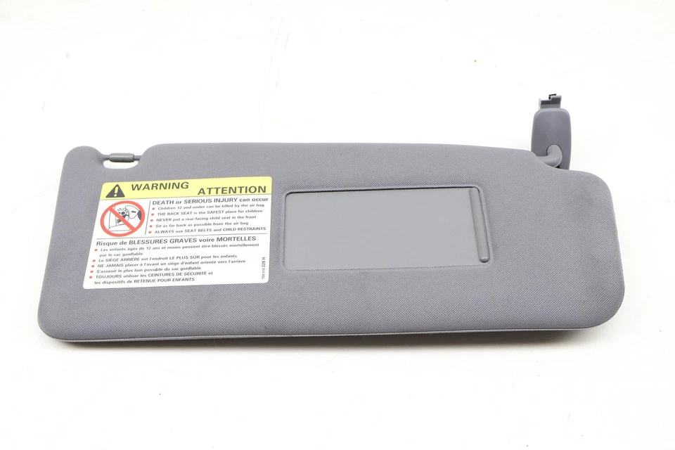 AUDI A6 QUATTRO 1998-2003 - Parasol derecho/espejo 4B0857552A Foto 3 de 4