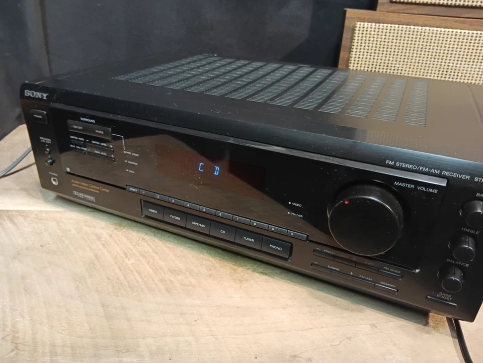 Sony STR-D450Z AM FM Stereo Receiver Audio / Video Control Center Home Surround - Image 2 of 4