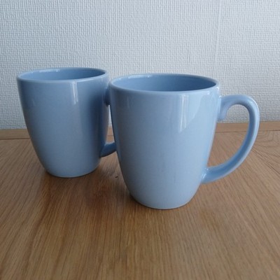 Corelle Coordinates Steinzeug Tassen x 2 hellblau