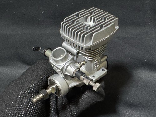 O.S. Engine Max 32SX-H ABC (New) Made in Japan - Picture 4 of 11