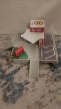 Vintage 1987 Galoob Micro Machines Travel City HOSPITAL Playset 