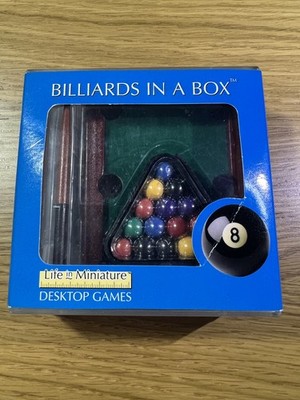 Vintage 2003 Toysmith Billard in einer Box, Leben in Miniatur Desktop Spiele-NEU