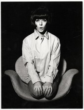 photo pin up fauteuil design Knoll - 2 tirages d'époque 1970 mobilier design