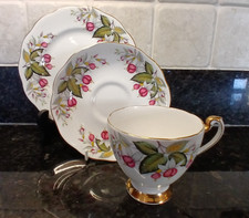 Vintage Roslyn Fine Bone China Trio Tea Cup Saucer Plate Pink Fuchsia R1280 VGC