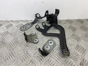 BMW 5 F10 Kotflügelhalter vorne links 3.00 Diesel 190kw 2011 21633581