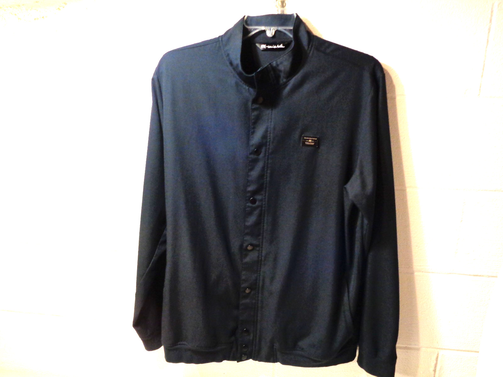 TRAVIS MATTHEW SNAP BUTTON LIGHTWEIGHT JACKET XL - image 1