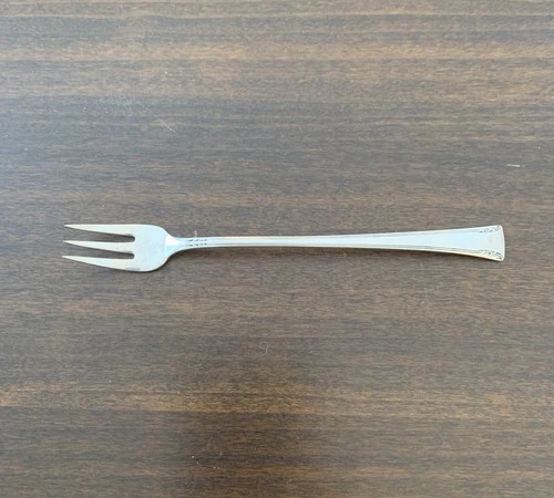 Serenity By International Sterling Silver Cocktail/Seafood Fork 5 5/8" 17g