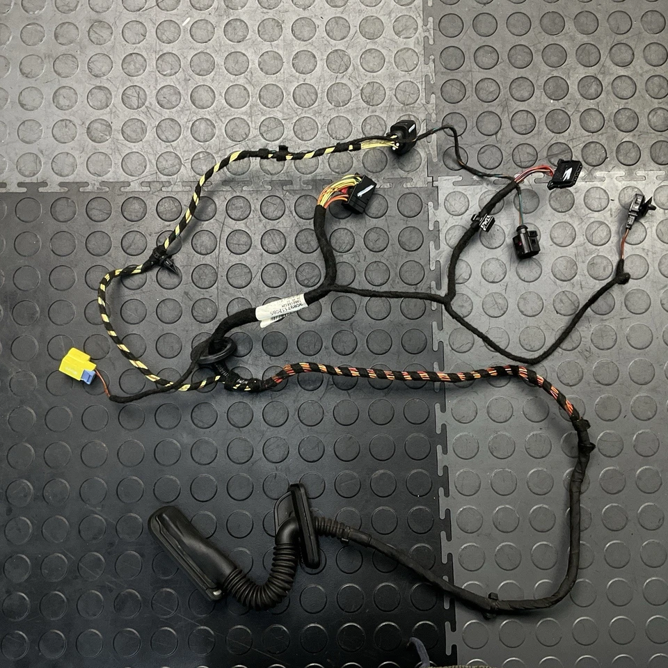 2010-2017 Volkswagen CC Front Right Passenger Door Panel Wiring Harness OEM - Image 2 of 4