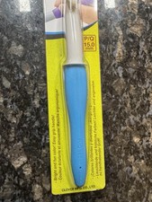 Clover Needlecraft Amour Crochet Hook Size 1059 PQ 15mm Blue White