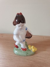 Porzellan UdSSR Russland Bronitza Mädchen mit Küken selten h 10 cm