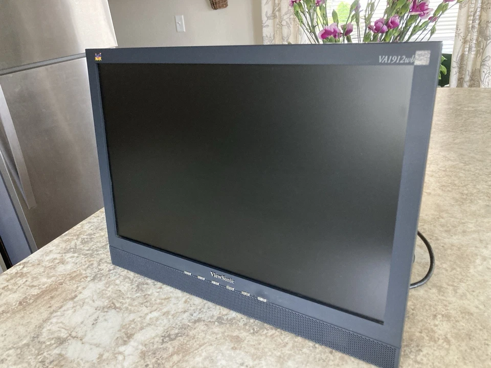 ViewSonic VA1912WB-3 Model VS10866 LCD Monitor With Power Cable Tested Great - Image 4 of 4