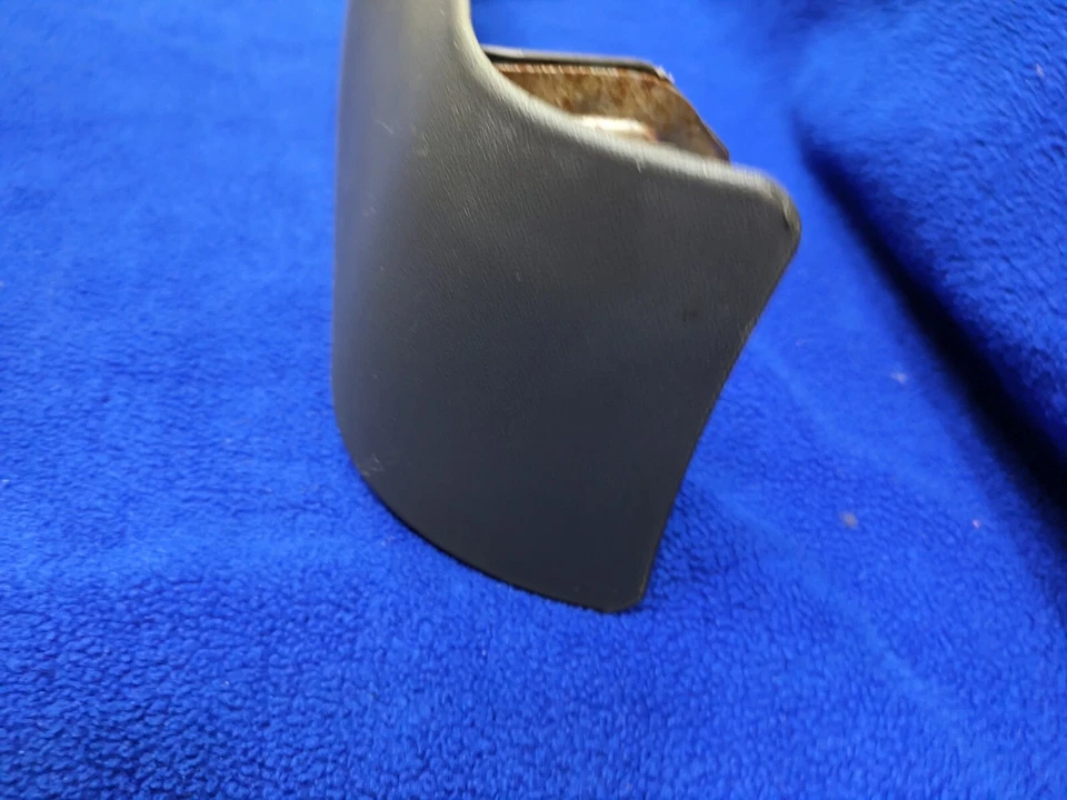 gris gris 71868-60020-C0 Toyota OEM genuino ESCUDO, ASIENTO DELANTERO conductor izquierdo Foto 4 de 4