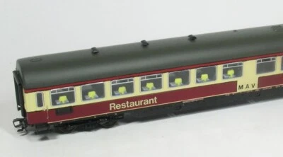 H0 Speisewagen Restaurant MAV Umbau aus Roco 54411 KKK TOP ! - Bild 1 von 4