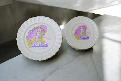 Mattel Barbie Pink & Pretty Set Of 8 Plates 1982 Playset