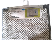 Room Essentials 2 Piece Bath Rug Set Gray/White Color Scheme 17in. x 24in.