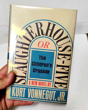 KURT VONNEGUT ~ SLAUGHTERHOUSE-FIVE   SIGNED  1st Edition / 10th printing 1975
