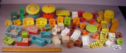 Vintage Fisher Price Toys Little People playset 55  pieces Play Family TOY lot