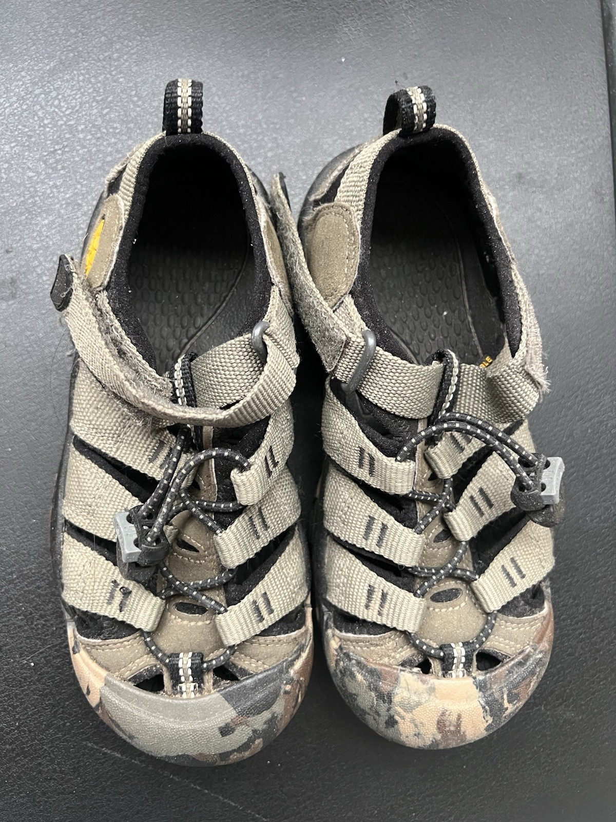 Sandali Keen taglia giovani bambini 2 Newport H2 sportivi impermeabili verdi mimetici C1