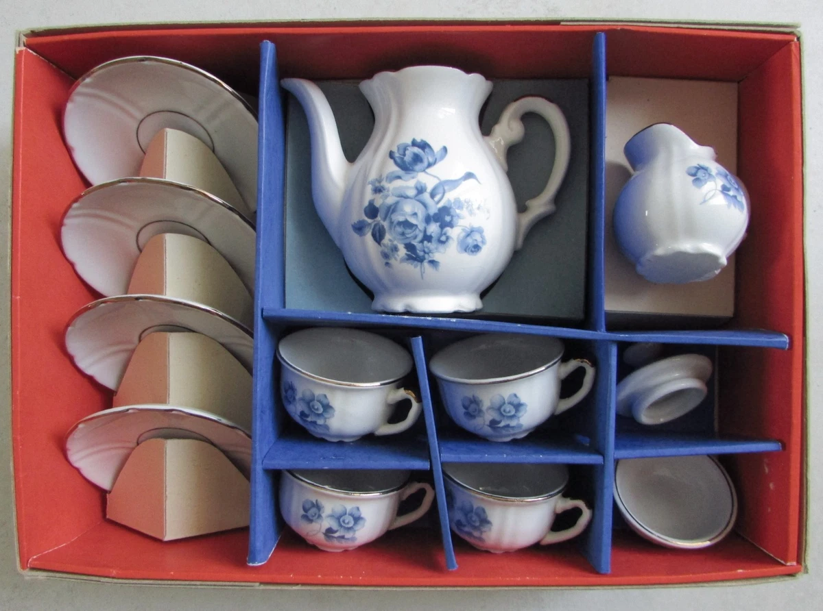 DINETTE ANCIENNE EN Verre Moule Bleu EUR 49,00 - FR