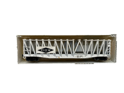 MINITRIX 51-3102-00 N SCALE DOW CONTAINER FREIGHT CAR METAL WHEELS