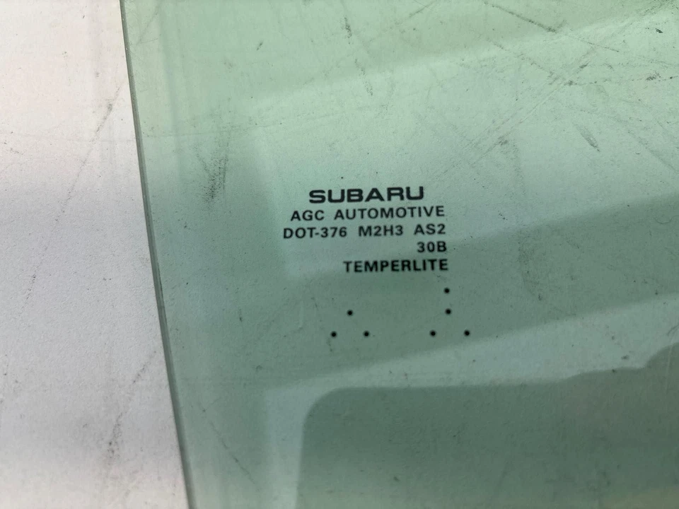 Subaru Impreza 2017-2023 puerta trasera derecha ventana cristal OEM Foto 2 de 4