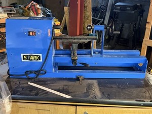 Stark Wood Lathe 13-3/4" x 39-3/8", 4 Speeds, 110V, 1100-3400 RPM, Corded