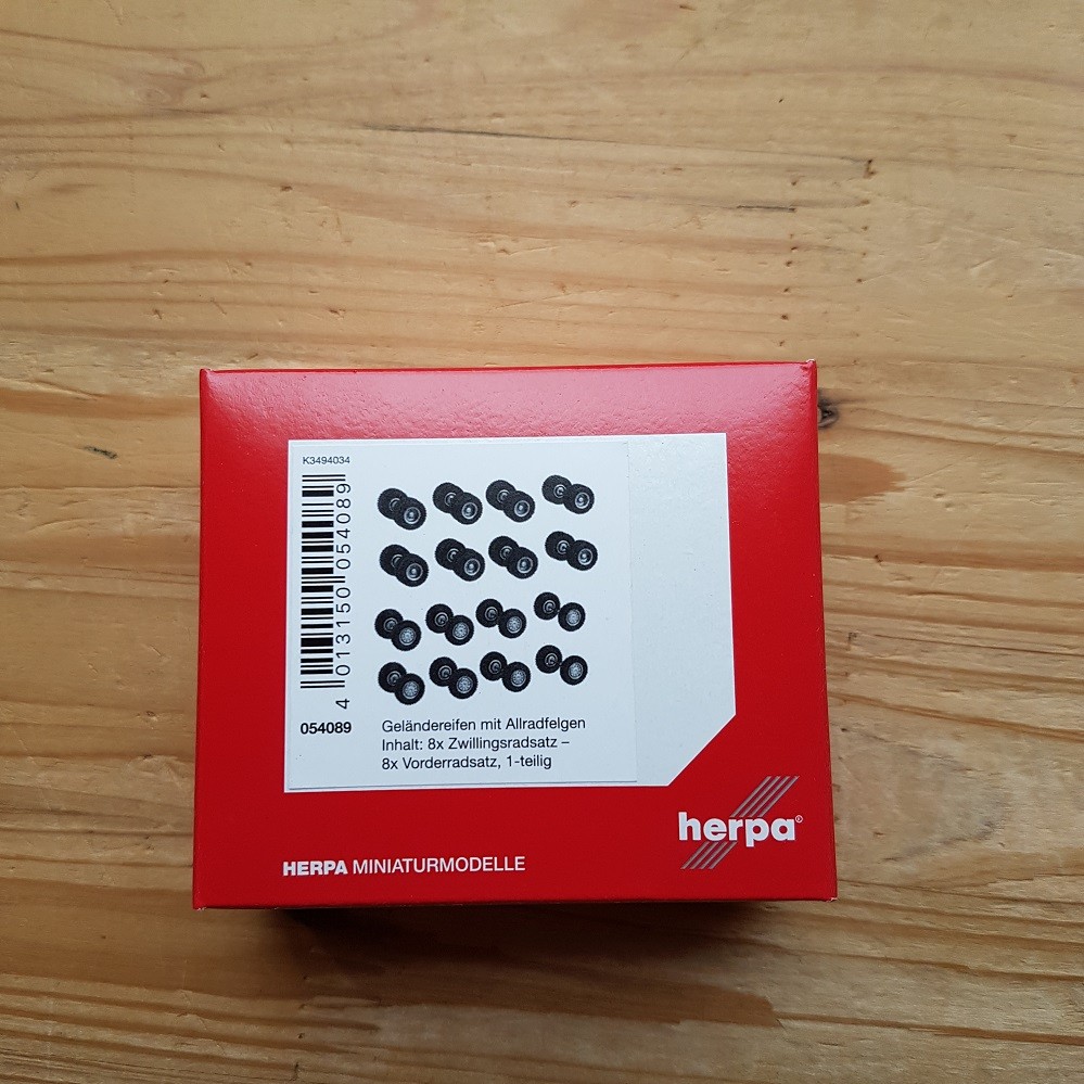 Herpa 054089 - 1/87 Accessories Railing Tires with All-Terrain Wheels + More