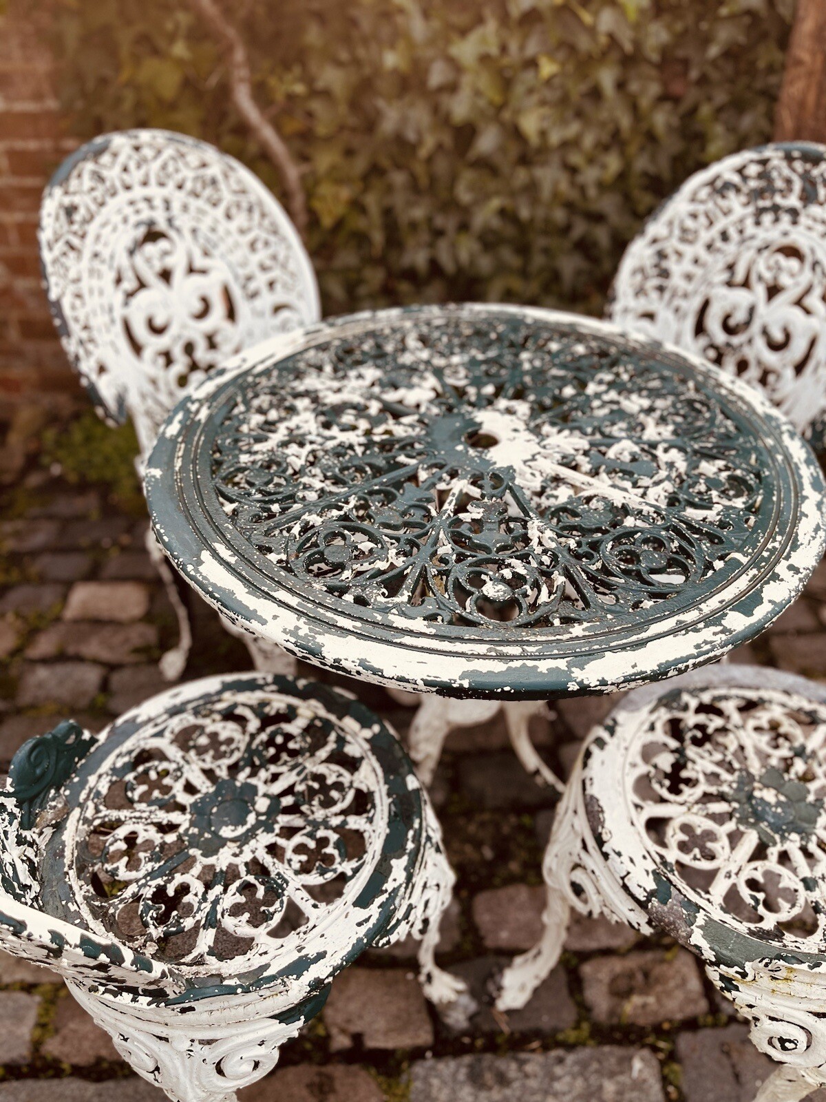 Cast aluminium vintage garden table & chairs eBay