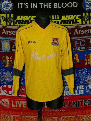 4.5/5 West Ham United adults S 2001 goalkeeper football shirt jersey soccer