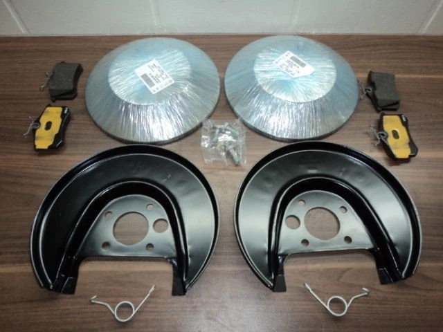 Original VW Golf 4 Bremse hinten Bremsscheiben + Bremsbeläge + Ankerbleche - Bild 1 von 1