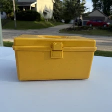 Vintage Wilson Mfg. Wil-Hold Gold Yellow Plastic Sewing Box w/ tray and Buttons