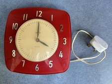 Retro Smiths Red Plastic Sectric Wall Clock 20 x 20 cm