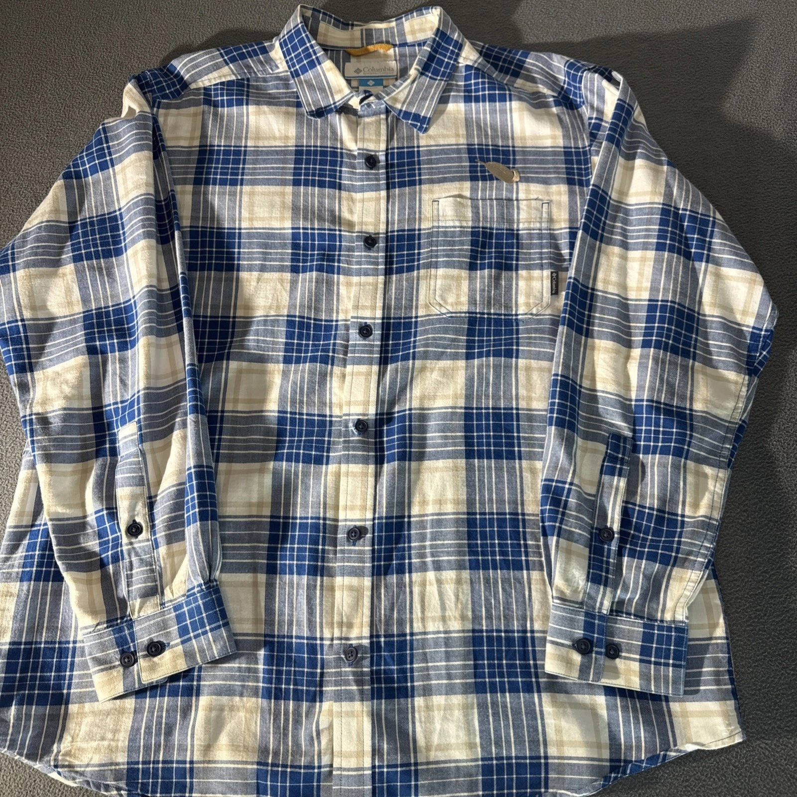Columbia Shirt Mens XL Plaid Long Sleeve Button Up (Logo Pocket)