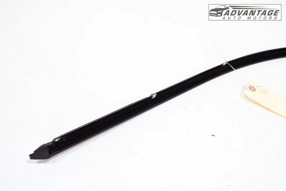 Chevrolet Camaro 2016-2024 techo lateral derecho moldura sello de goteo 84055971 OEM Foto 4 de 4