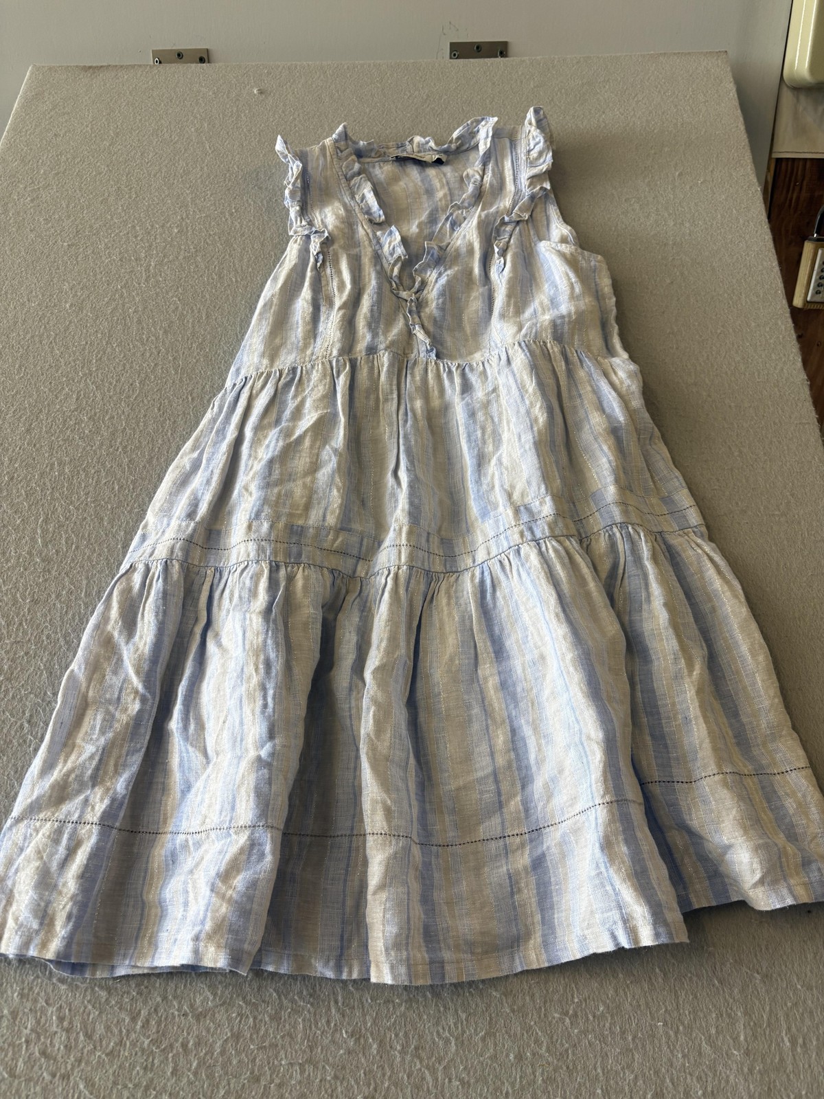 Vineyard Vines Dress Womens M Blue White Stripe Sleeveless Ruffle Tiered Swing