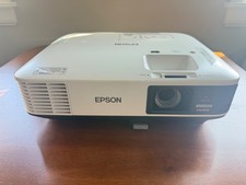 Epson PowerLite 1985WU WUXGA Wireless 3LCD Projector 4800 Lumens w/Epson bag