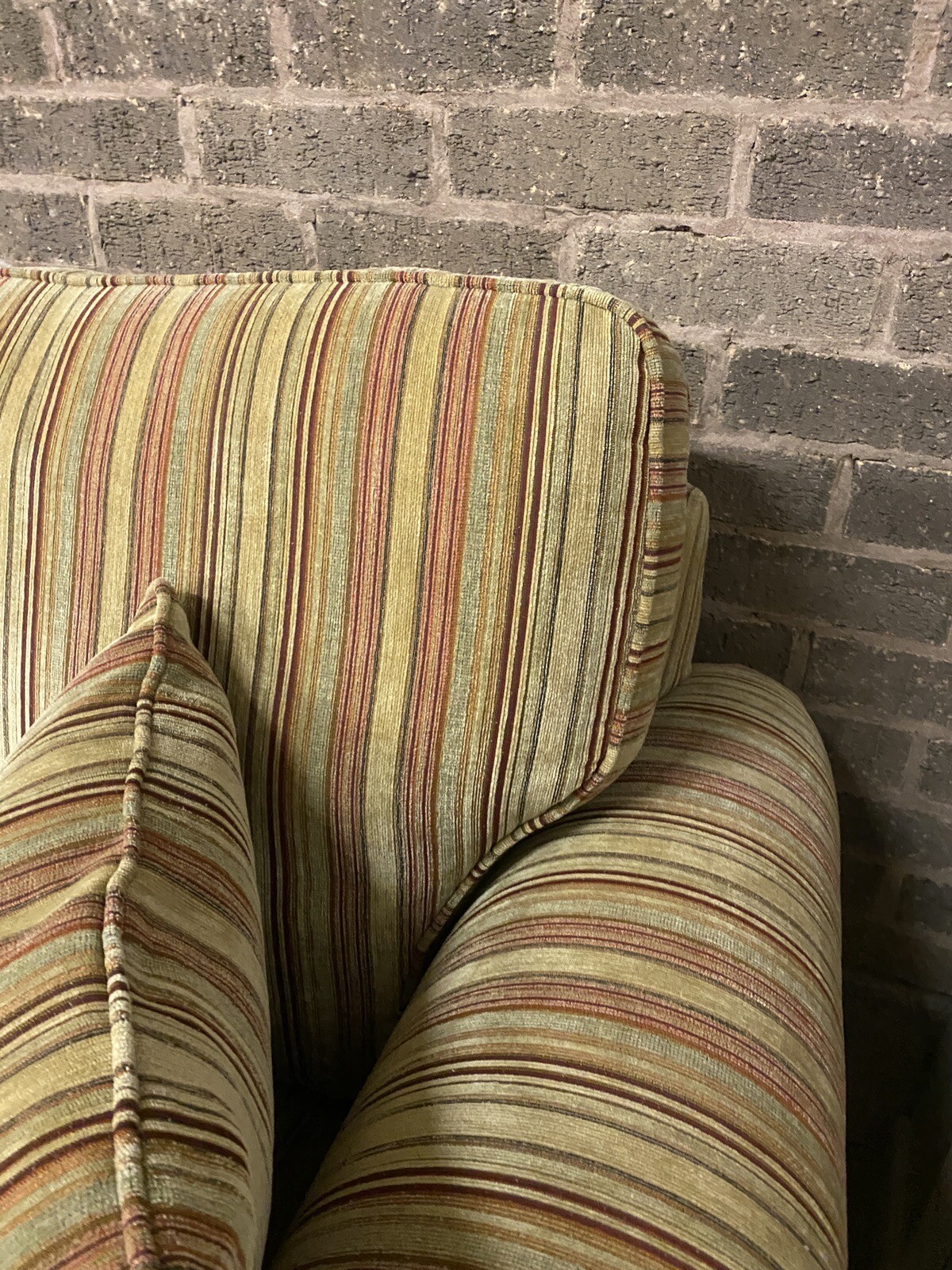 Parker Knoll Burghley Large 2 Seater Sofa In Baslow Stripe Gold Fabric