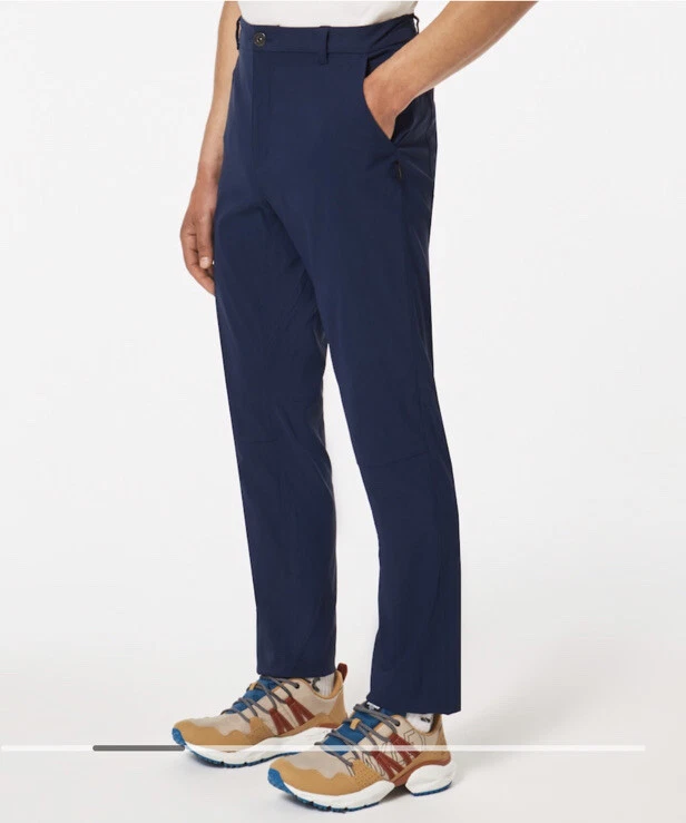 Oakley Performance 5-Pocket Utility Pants in Team Navy Size 31 NWT
