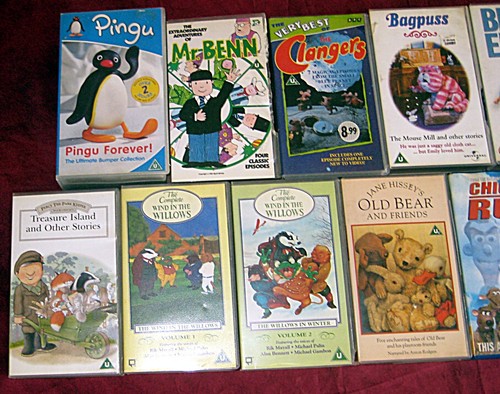 14 youth VHS sold-out lot. 13 titles. Years 1990 / 2000. - Picture 2 of 3