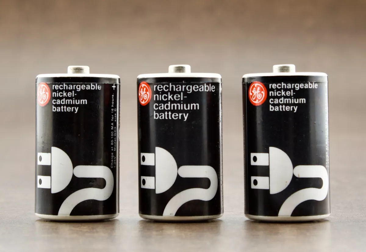 Nickel on sale cadmium battery