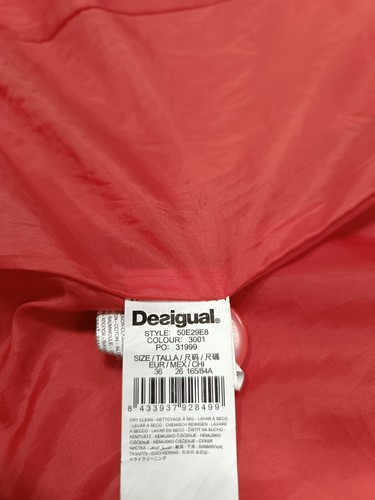 Abrigo rojo claro Desigual con relieve talla 36 - Imagen 14 de 15