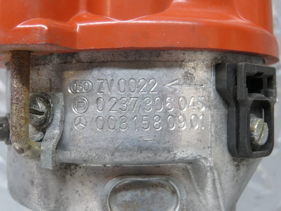 ⚙27385⚙ Mercedes-Benz W123 280E Ignition Distributor Bosch 0031580901 - Image 2 of 4