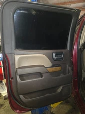 2014-2019 SILVERADO CREW CAB LH REAR DOOR PANEL COCOA