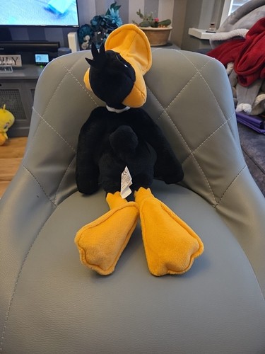 Warner Bros Looney Tunes Daffy Duck, Soft Toy, Large Plush, 15 Inch - Picture 4 of 5