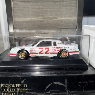 Racing Collectables #22 Bobby Allison Miller 1995 Buick 1/24 Scale Diecast