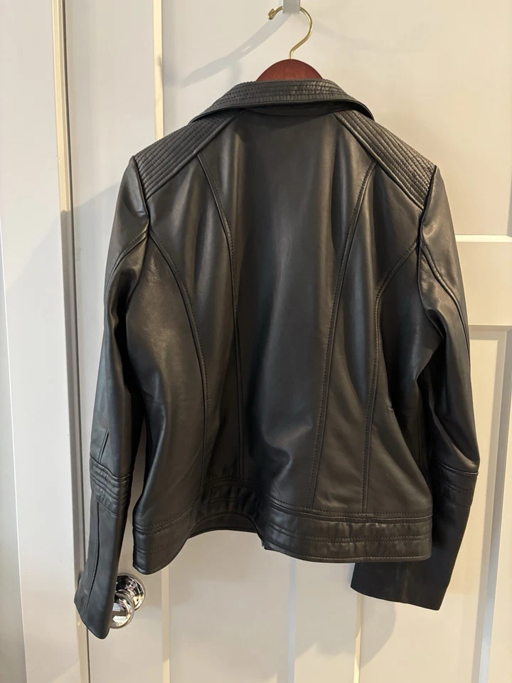 Кожаная куртка-бомбер Bernardo. Новый без ярлыков. Передняя молния и молния-манжета - Изображение 2 из 3